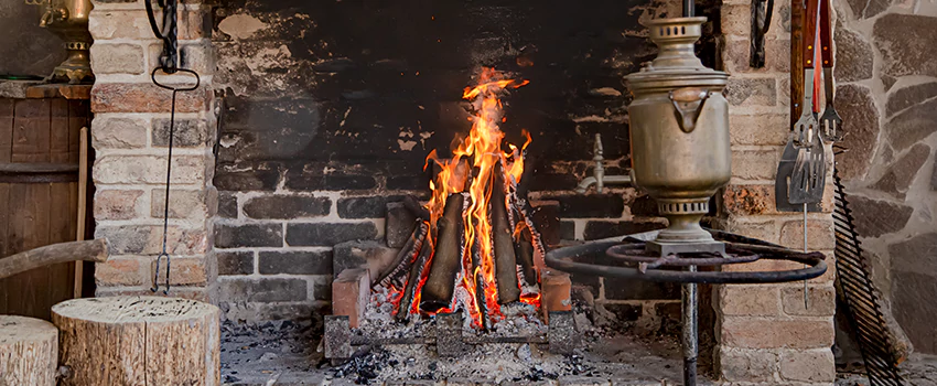 Traditional Fireplace Design Refurbishment Costs in Chicoutimi, Quebec