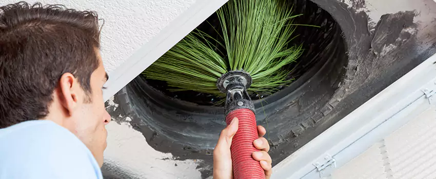 Clogged Air Duct Cleaning Process in Chicoutimi, QC