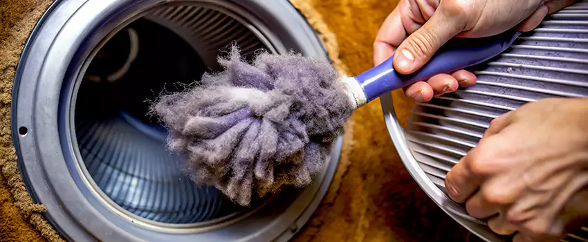 Signs Of A Clogged Dryer Lint Trap in Chicoutimi, Quebec
