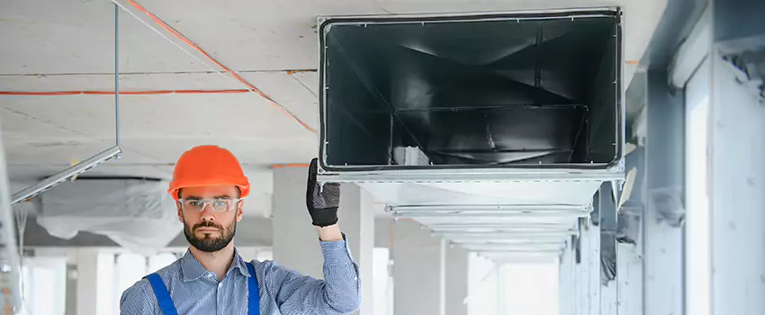Insulated Damaged Ductwork Repair Services in Chicoutimi, QC